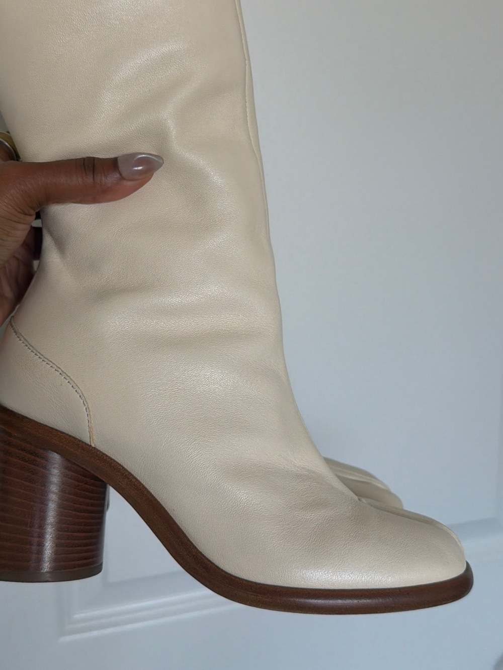 Maison Margiela Tall Cream Tabis Boots - Picture 4 of 4